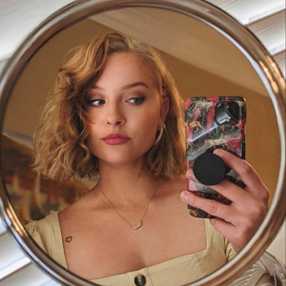 New ELISA Kendra Scott Drusy Rose🌹 Gold Necklace - Picture 7 of 13